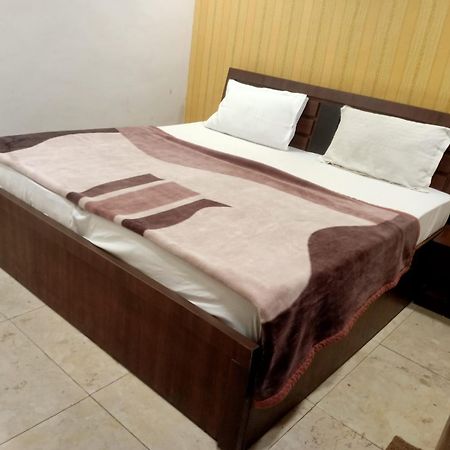 Sapphire Palace 3 Hotel Dźajpur Zewnętrze zdjęcie