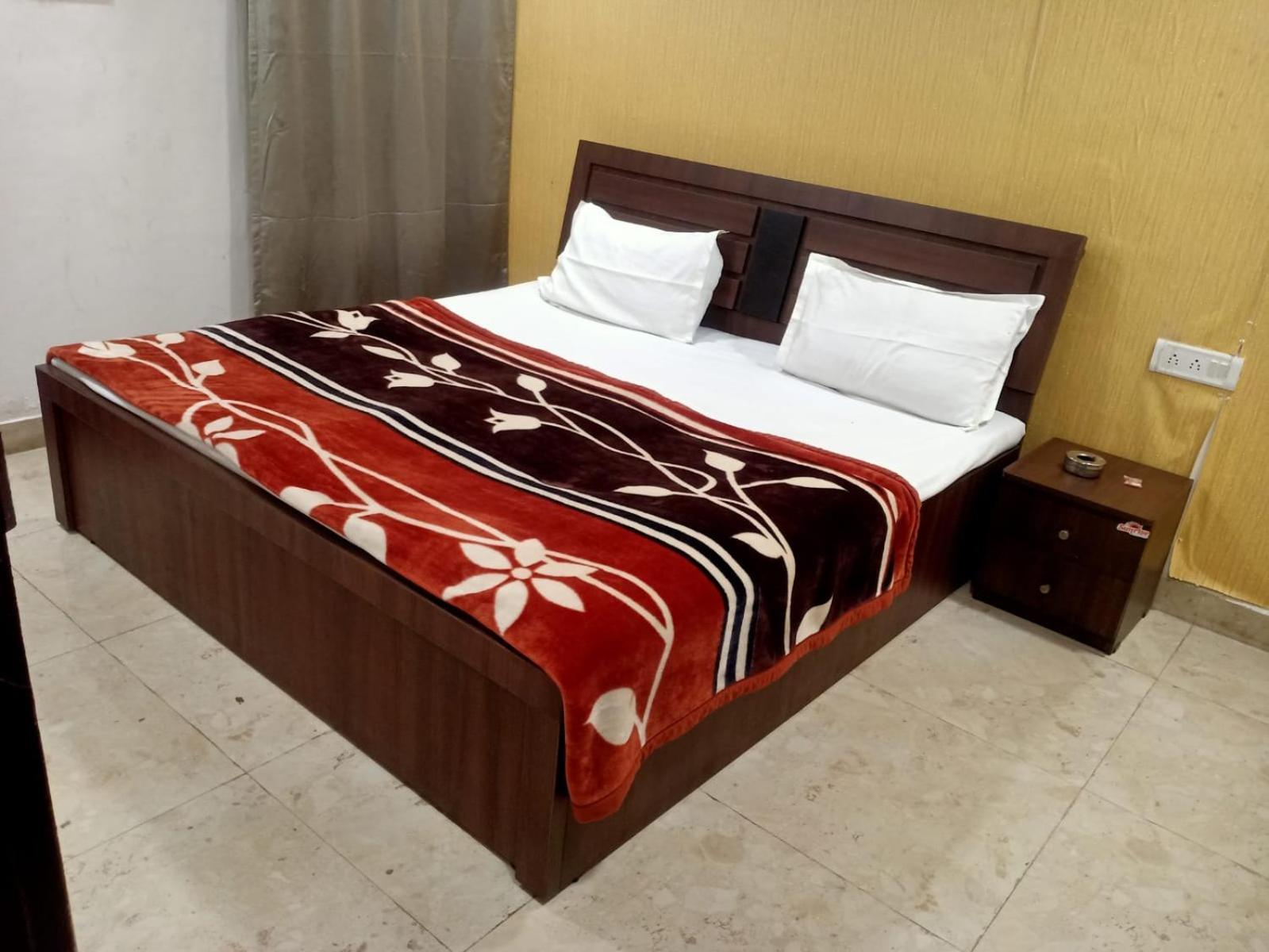 Sapphire Palace 3 Hotel Dźajpur Zewnętrze zdjęcie
