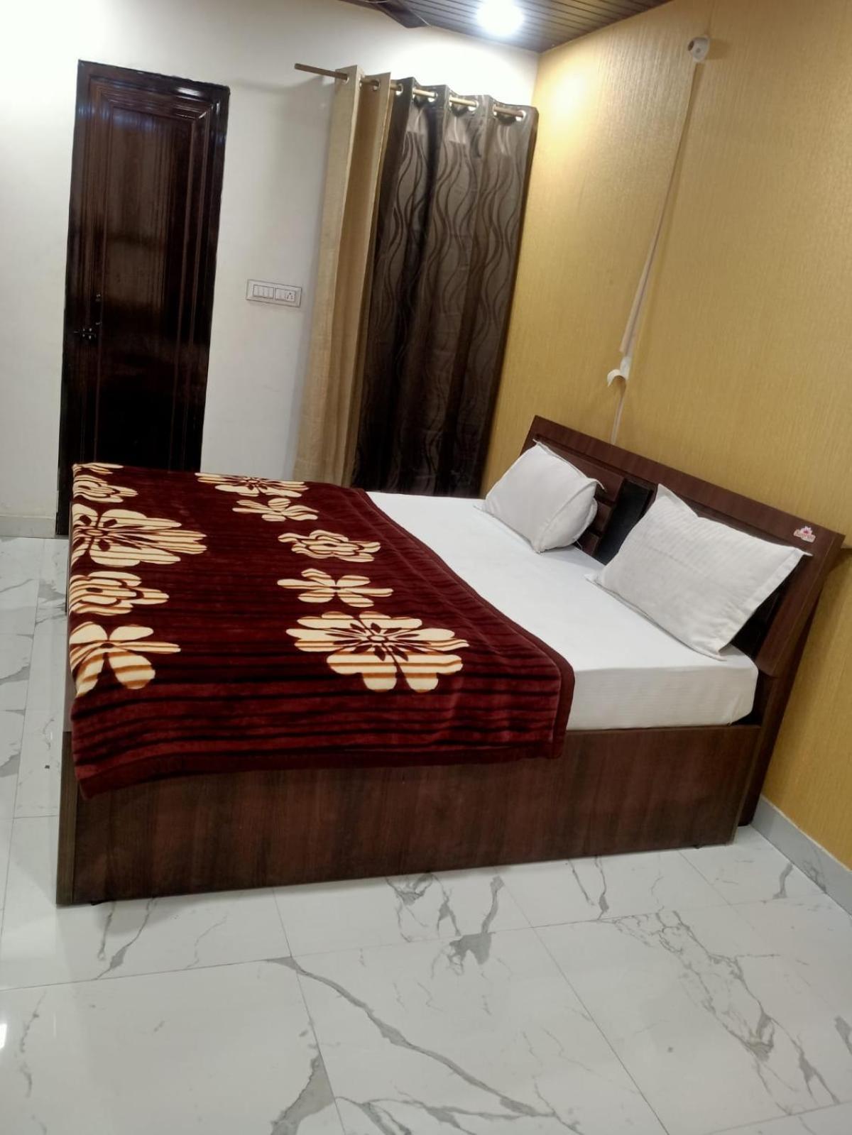 Sapphire Palace 3 Hotel Dźajpur Zewnętrze zdjęcie