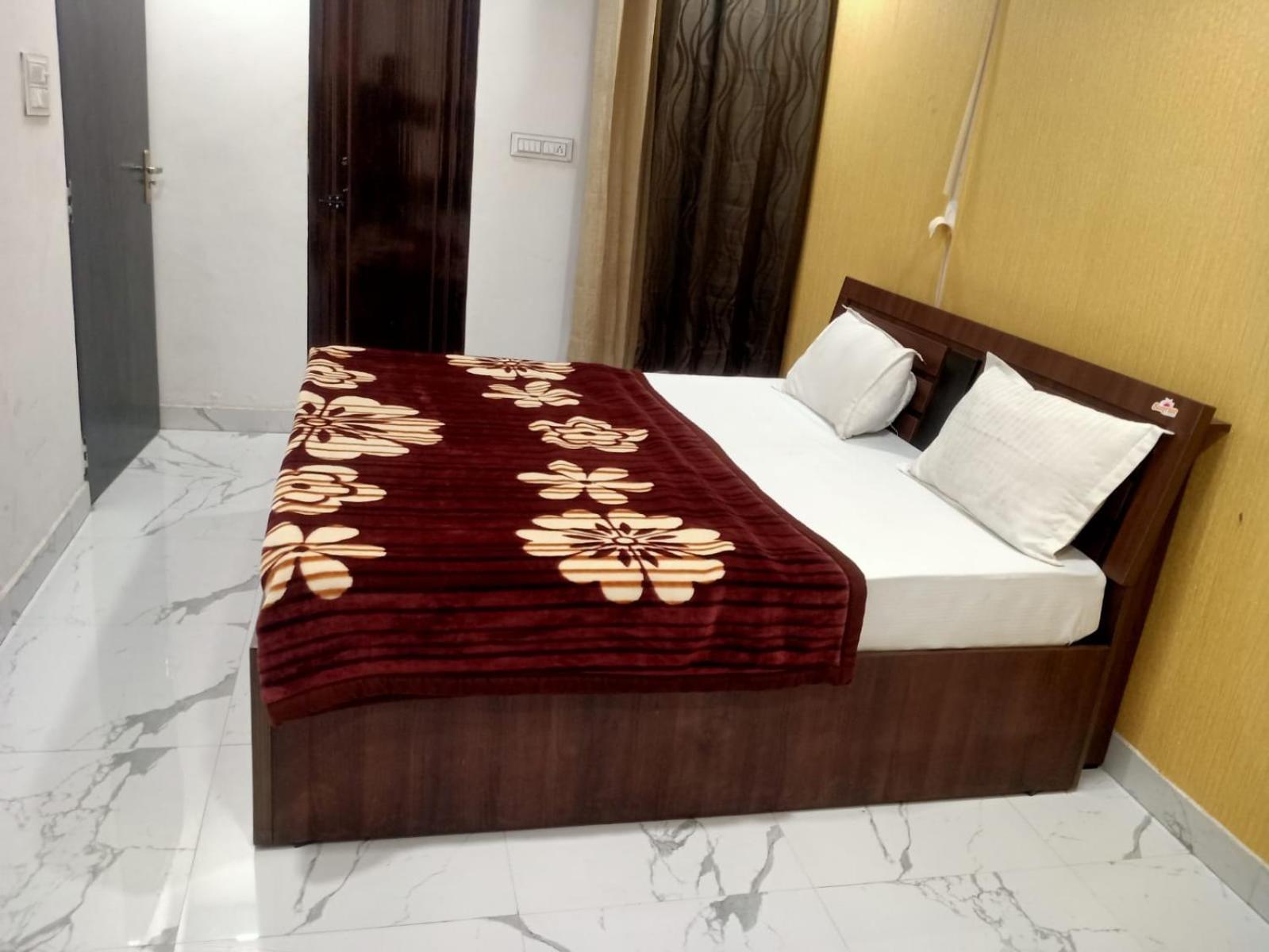 Sapphire Palace 3 Hotel Dźajpur Zewnętrze zdjęcie