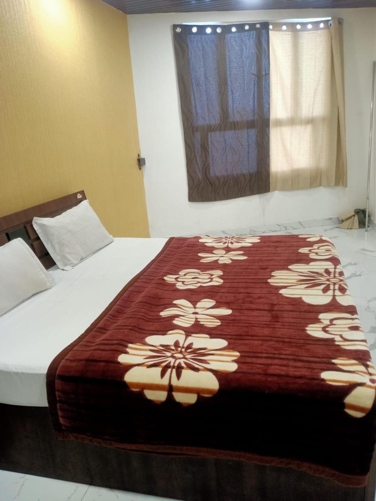 Sapphire Palace 3 Hotel Dźajpur Zewnętrze zdjęcie